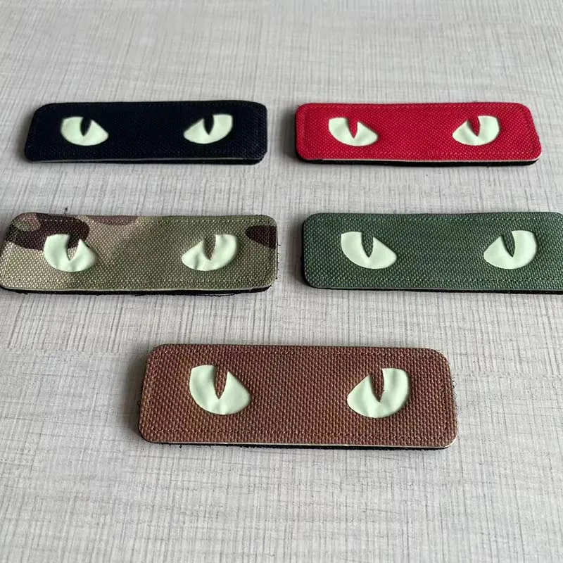Cat Tiger Eyes,Evil Eye Badge  - Hunting Blind Fabric recensione e prezzo